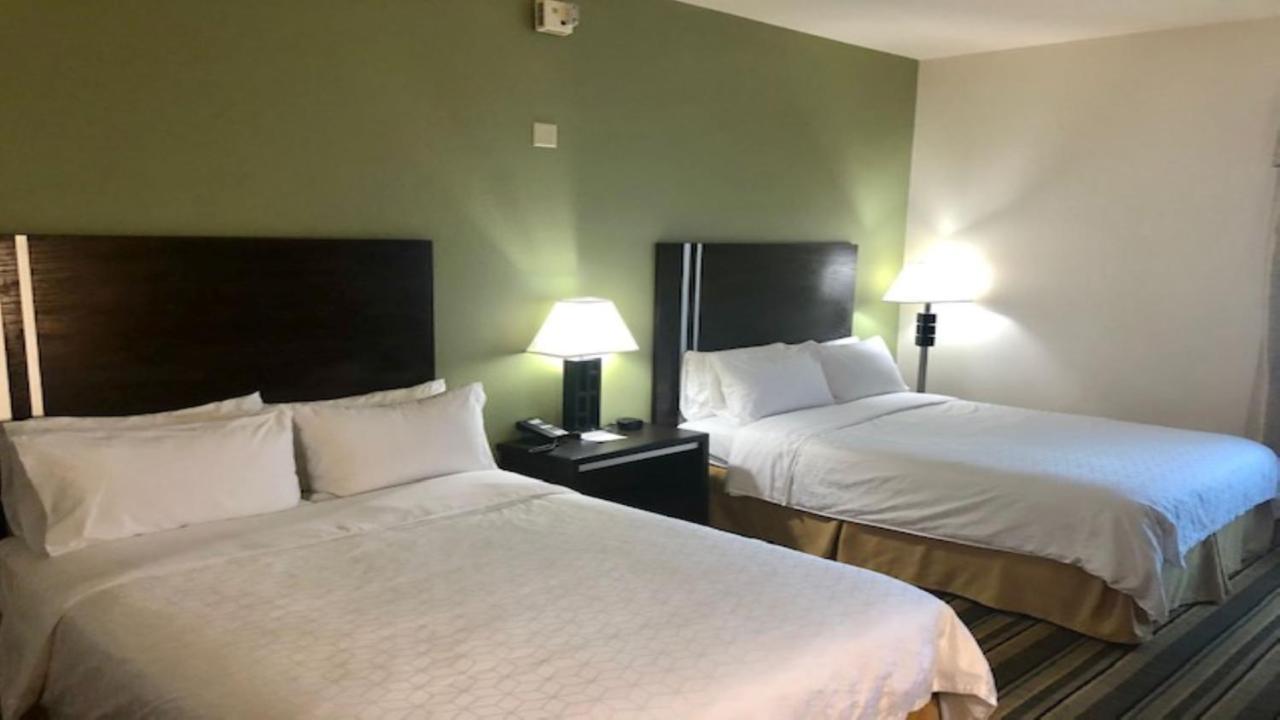 Holiday Inn Express Berkeley By Ihg Exterior photo