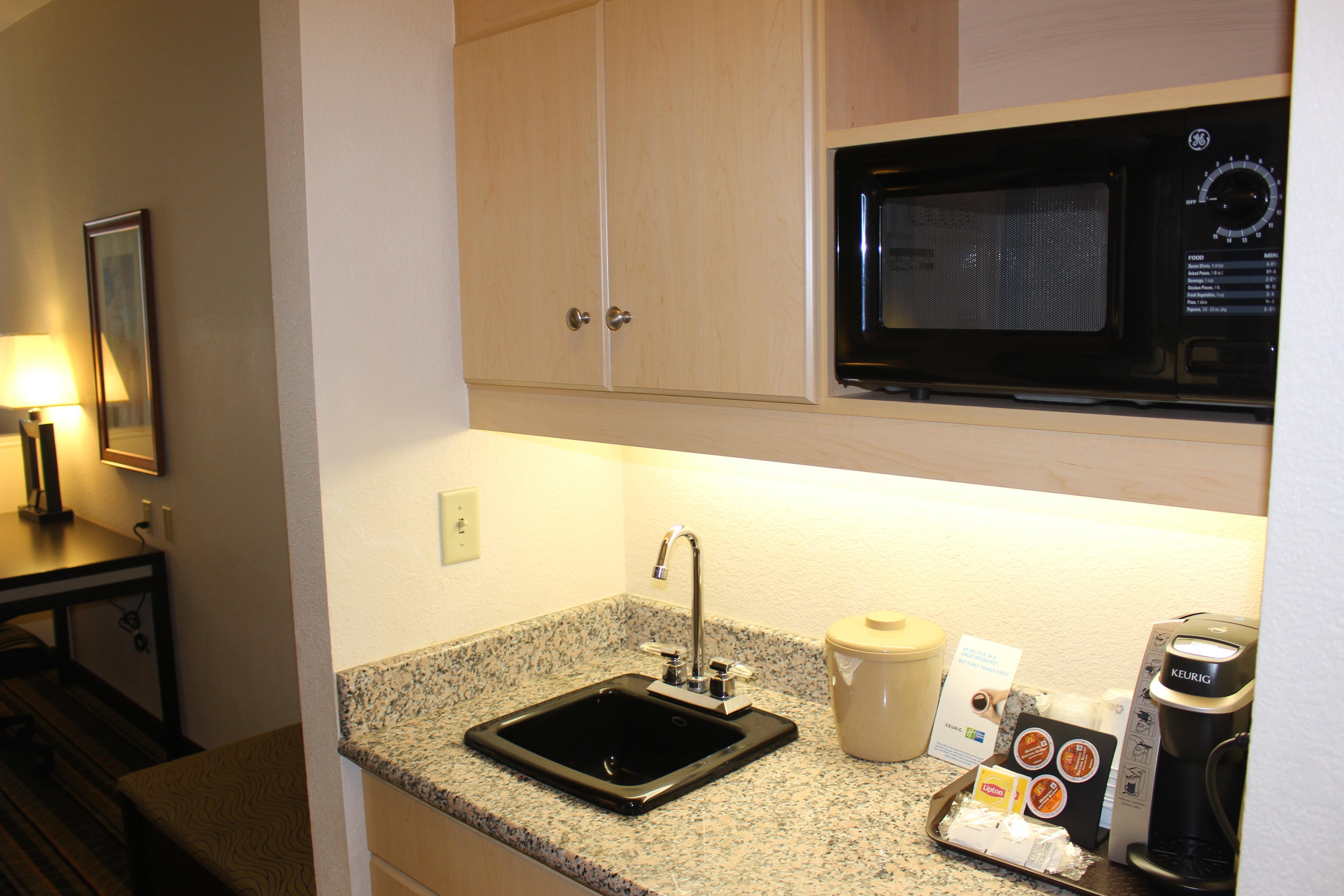 Holiday Inn Express Berkeley By Ihg Exterior photo