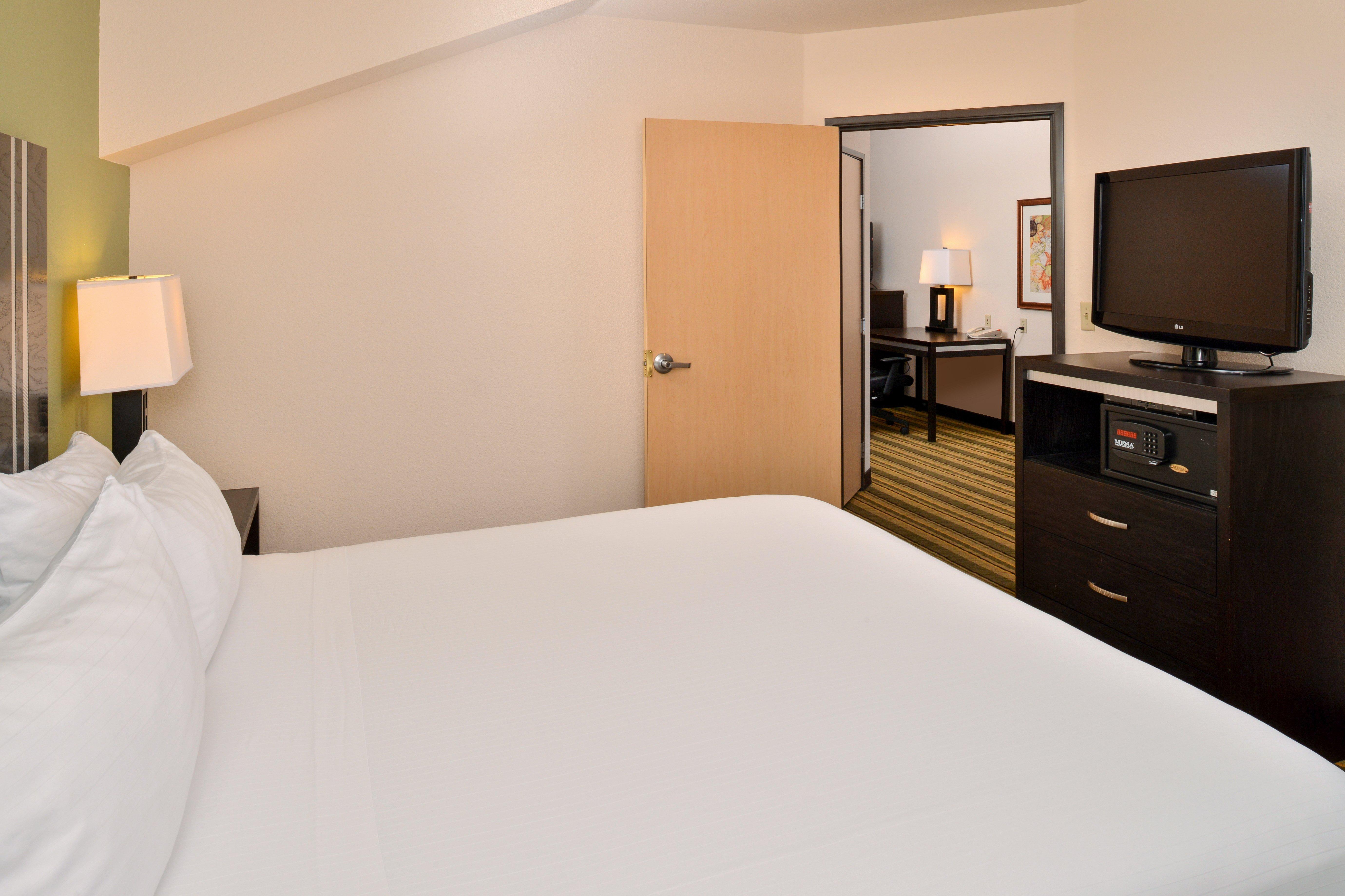 Holiday Inn Express Berkeley By Ihg Exterior photo