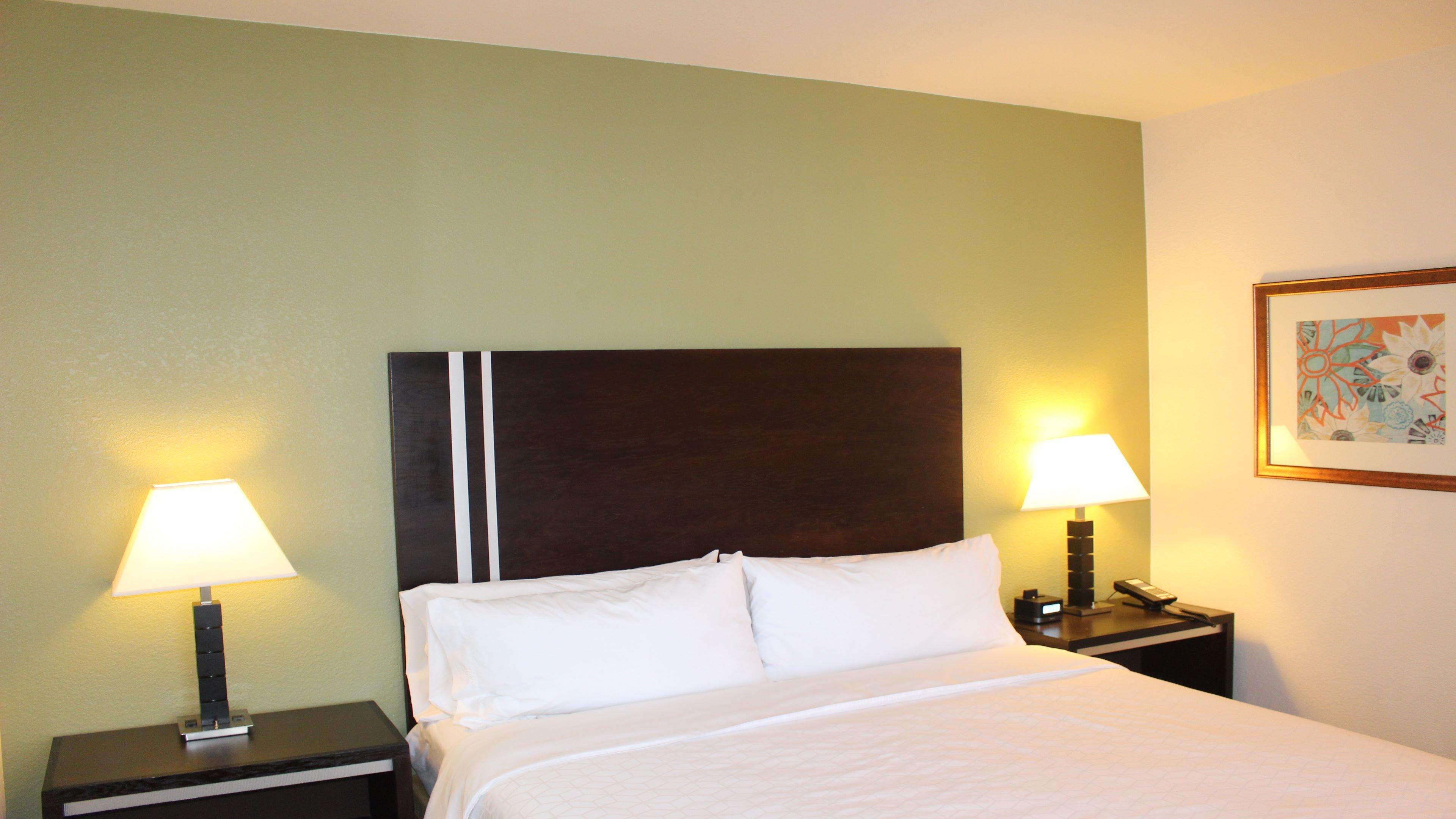 Holiday Inn Express Berkeley By Ihg Exterior photo