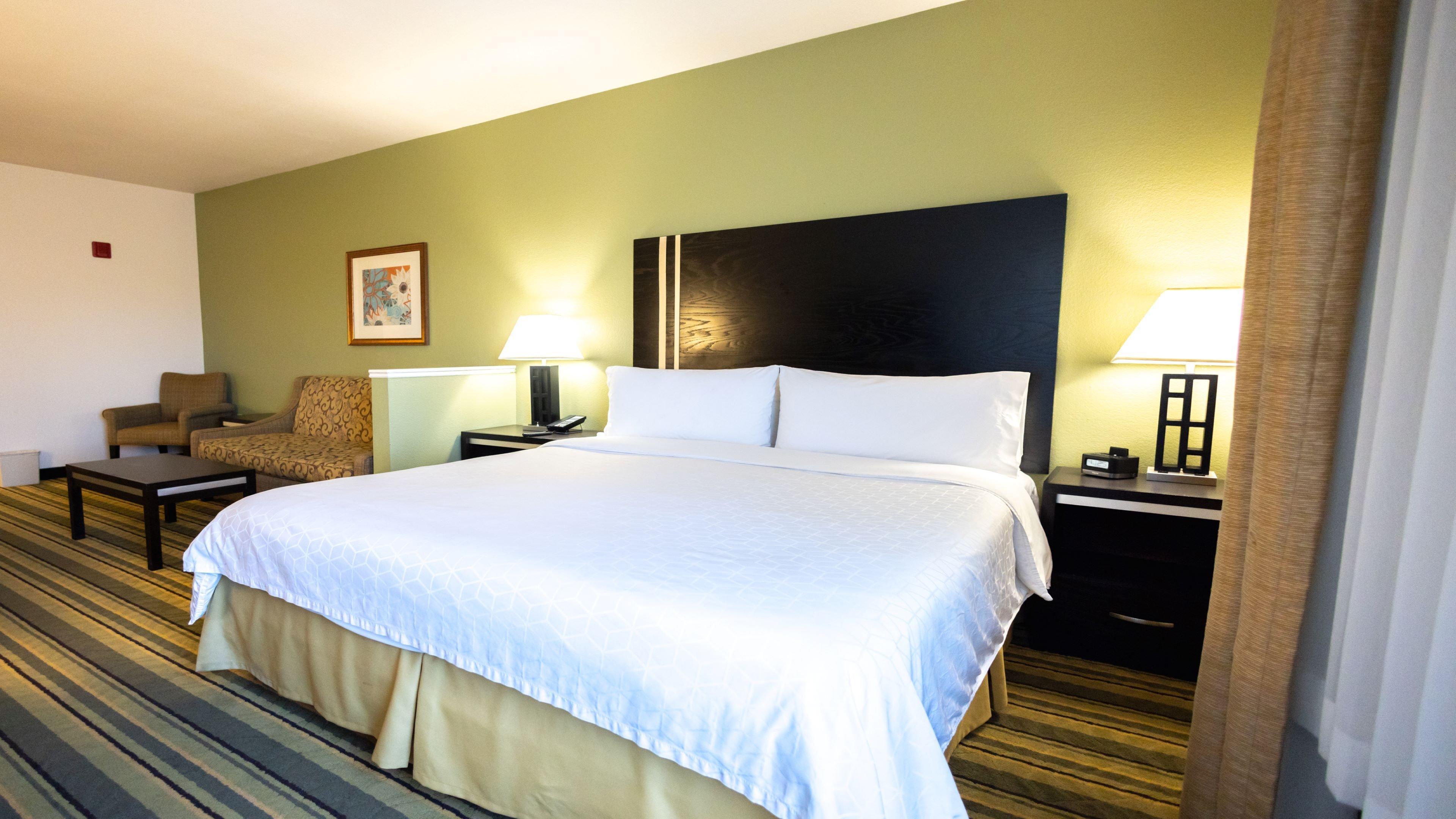 Holiday Inn Express Berkeley By Ihg Exterior photo