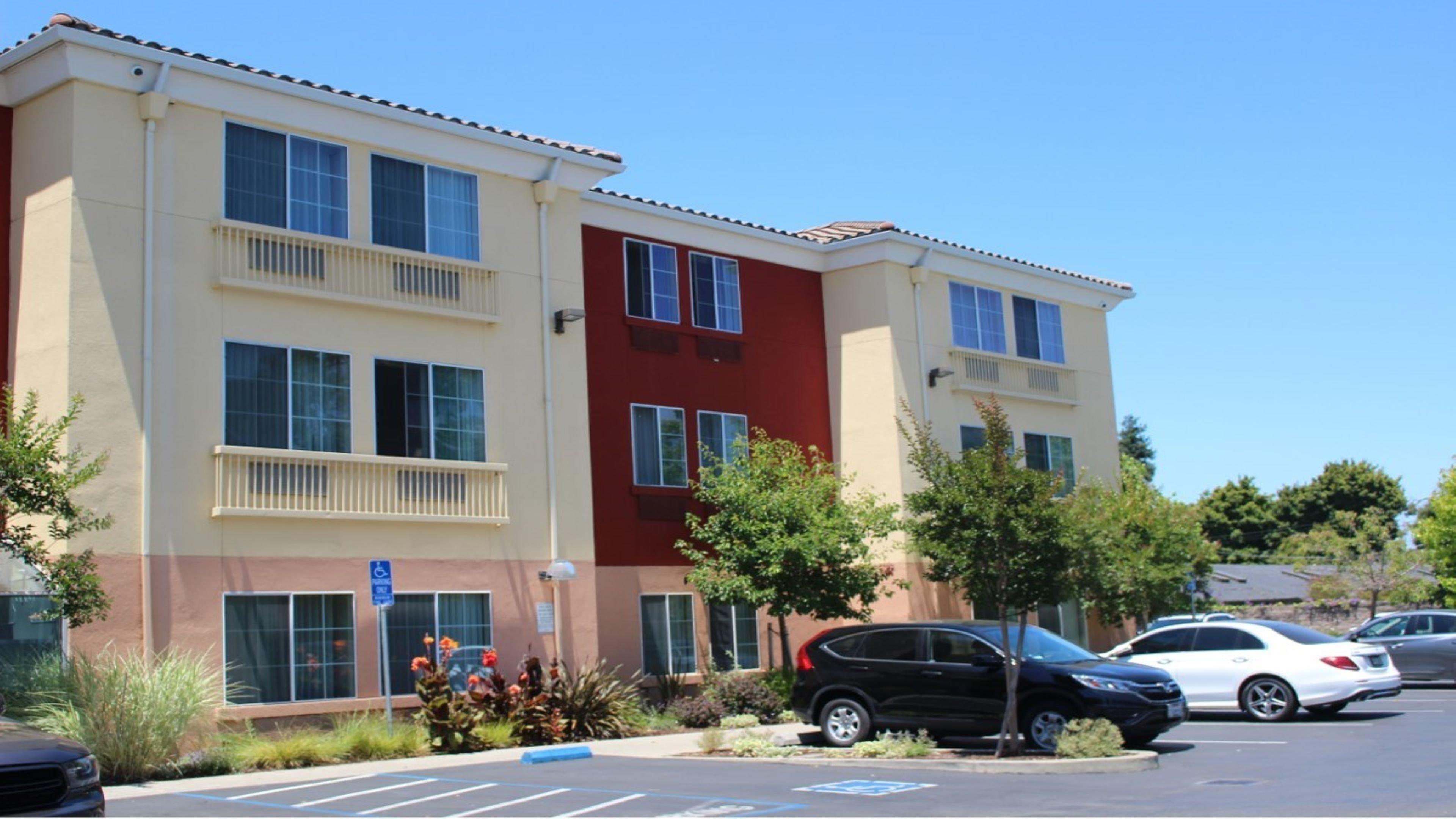 Holiday Inn Express Berkeley By Ihg Exterior photo