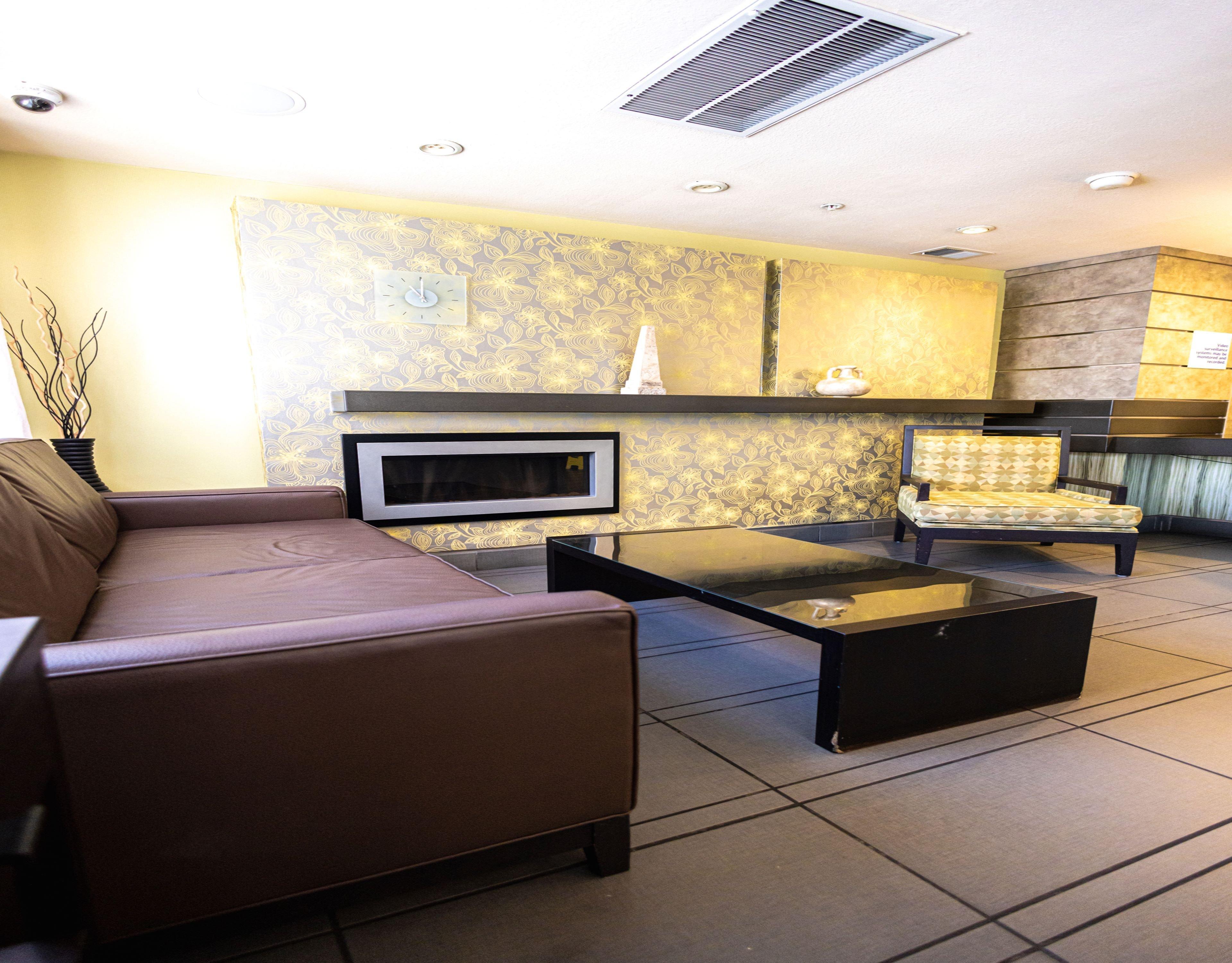 Holiday Inn Express Berkeley By Ihg Exterior photo