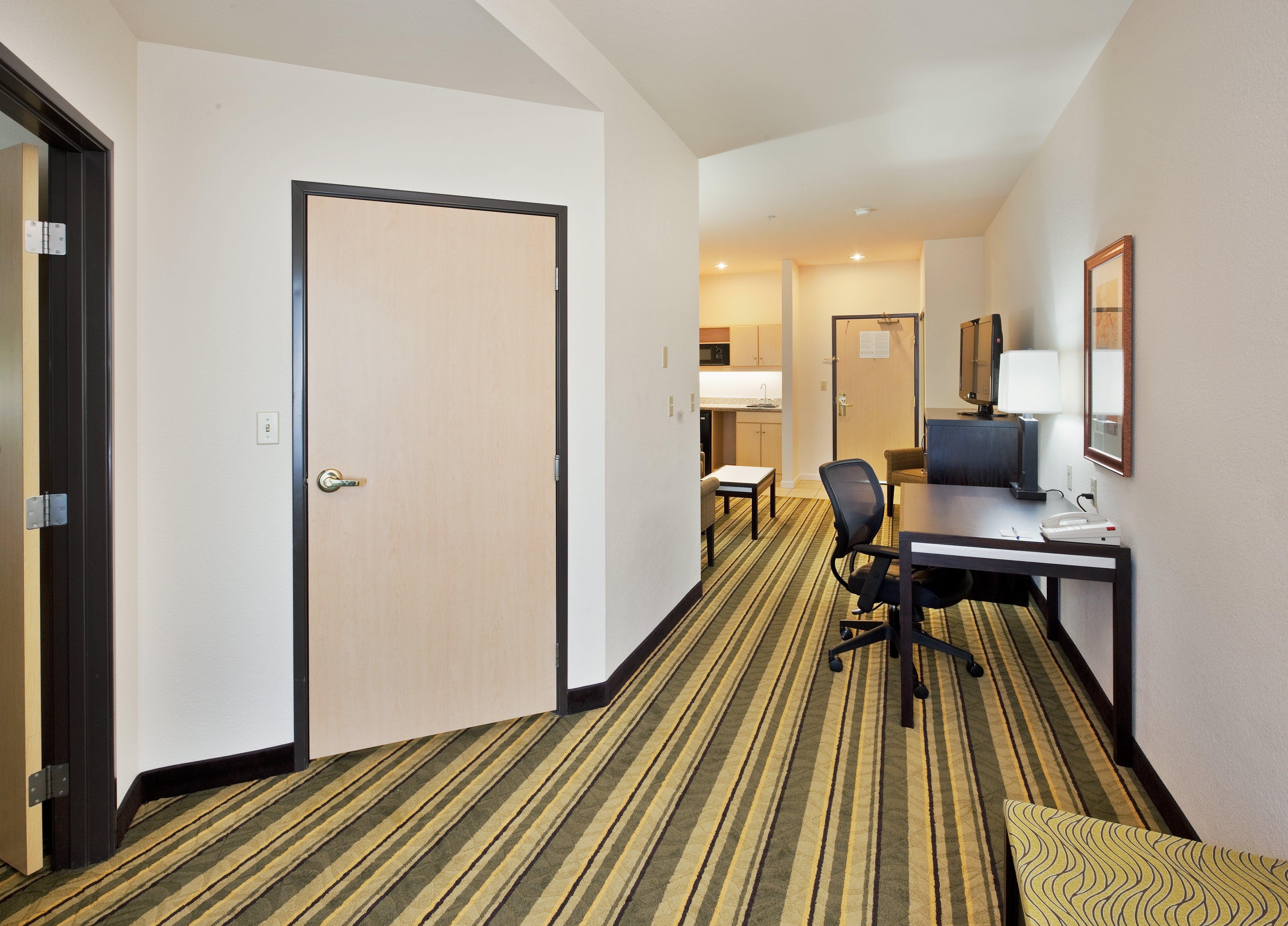 Holiday Inn Express Berkeley By Ihg Exterior photo